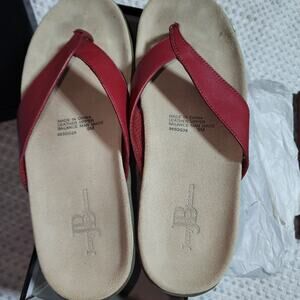 JENNY BUCHANAN WOMENS SZ 9 M RUBY RED LEATHER SANDALS THONG